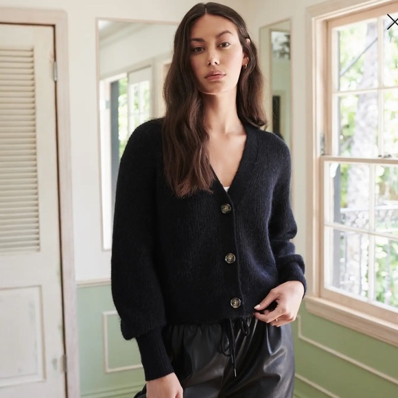 Quince Sweaters - QUINCE NWT baby alpaca-wool cropped cardigan -black